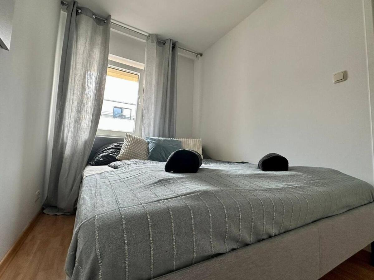 Perfect Location, 2 Min To Main Station Appartement *
