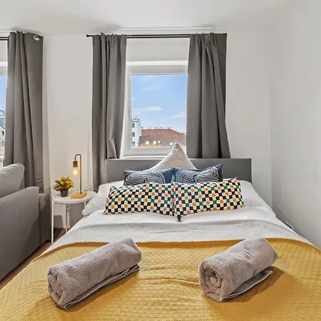 Perfect Location, 2 Min To Main Station Appartement Wenen Buitenkant foto