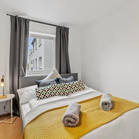 Perfect Location, 2 Min To Main Station Appartement Wenen Buitenkant foto
