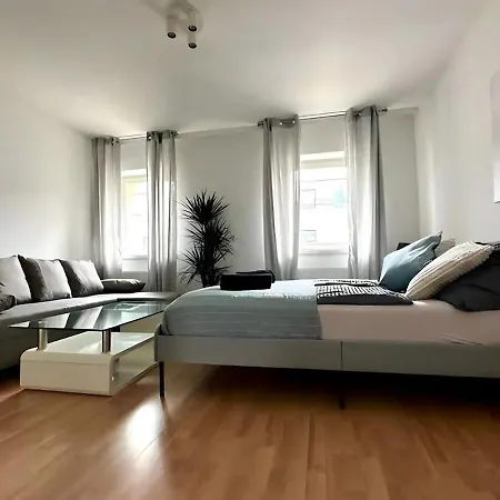 Perfect Location, 2 Min To Main Station Appartement Wenen Buitenkant foto